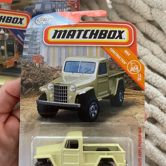 BUNDLE OF 8 MISC MATCHBOX CARS - Picture 8 of 9